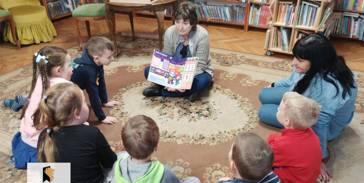 Pruszcz Gdański: Od Kotki Psotki po tygrysa – kocie historie w PiMBP