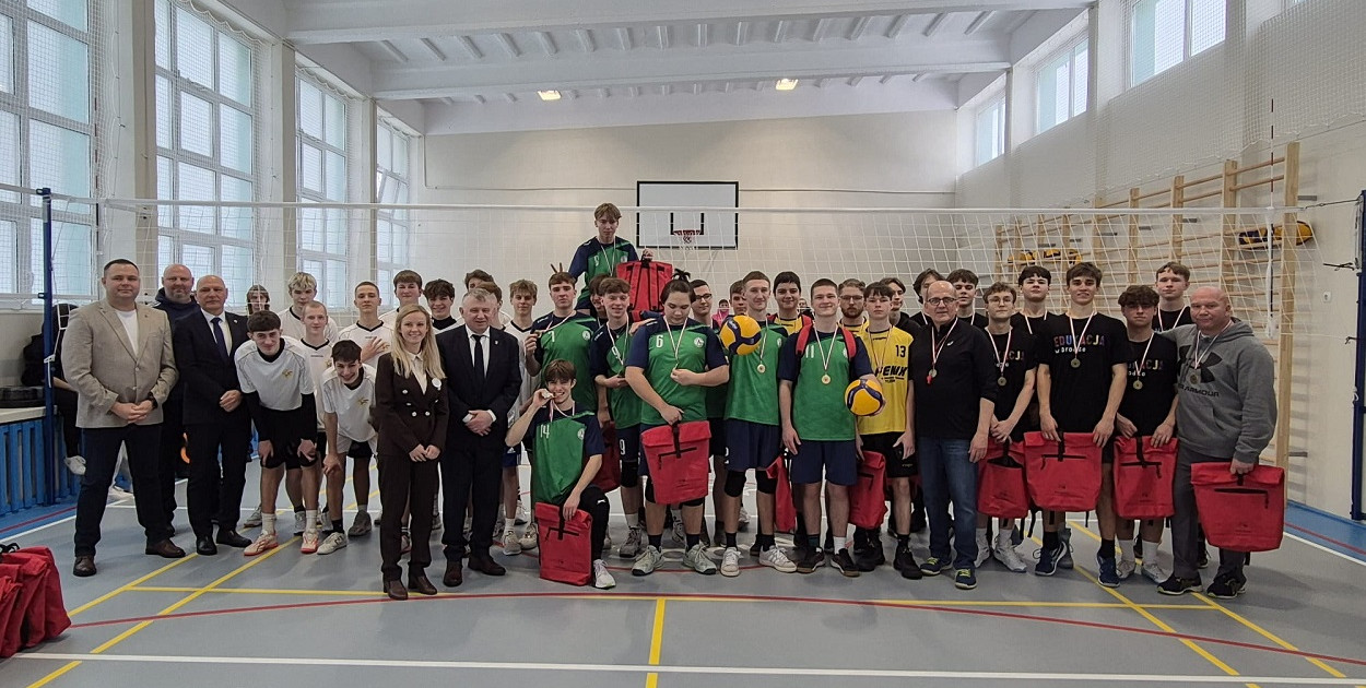 Powiat Gdański: Młodzi siatkarze pokazali klasę – podsumowanie Licealiady