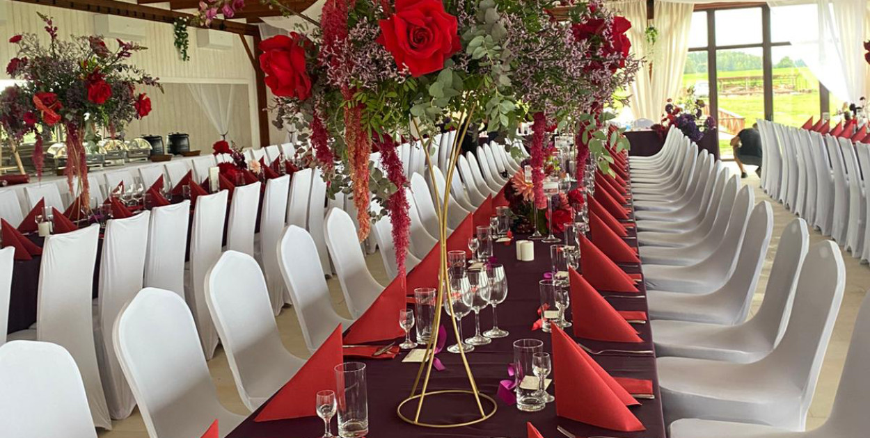 Sala bankietowa w spokojnej okolicy - idealne miejsce na rodzinne uroczystości...