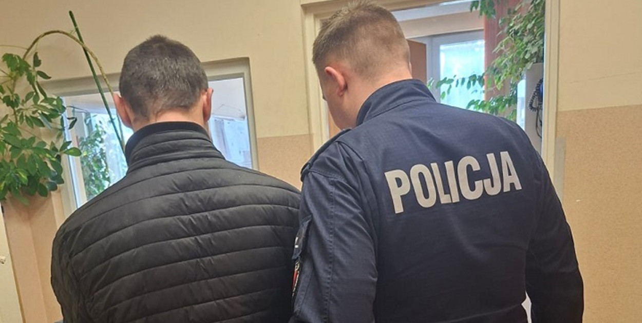 Nerwowe zachowanie zdradziło kierowcę. Miał narkotyki i nie miał prawa jazdy