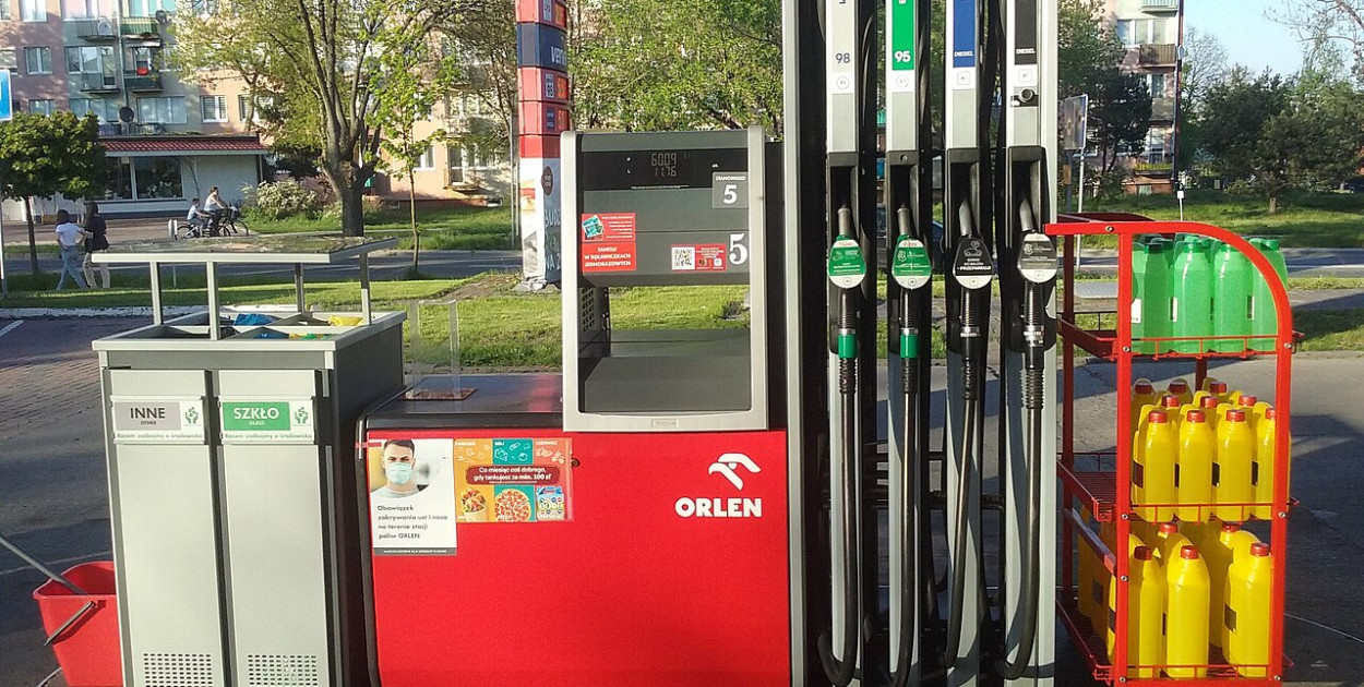 Premier Tusk ogłosił decyzję ws. cen paliw. Kierowcy mogą mocno odetchnąć