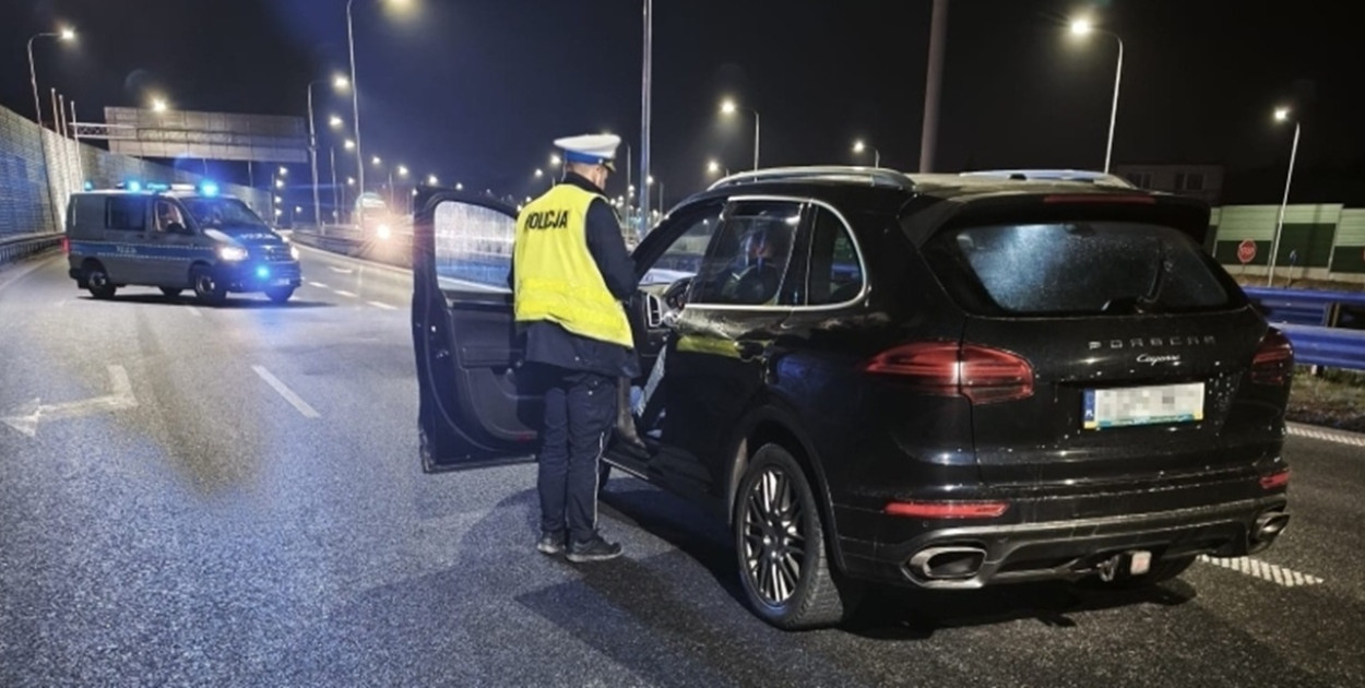 Senior w Porsche jechał pod prąd Obwodnicą Trójmiasta