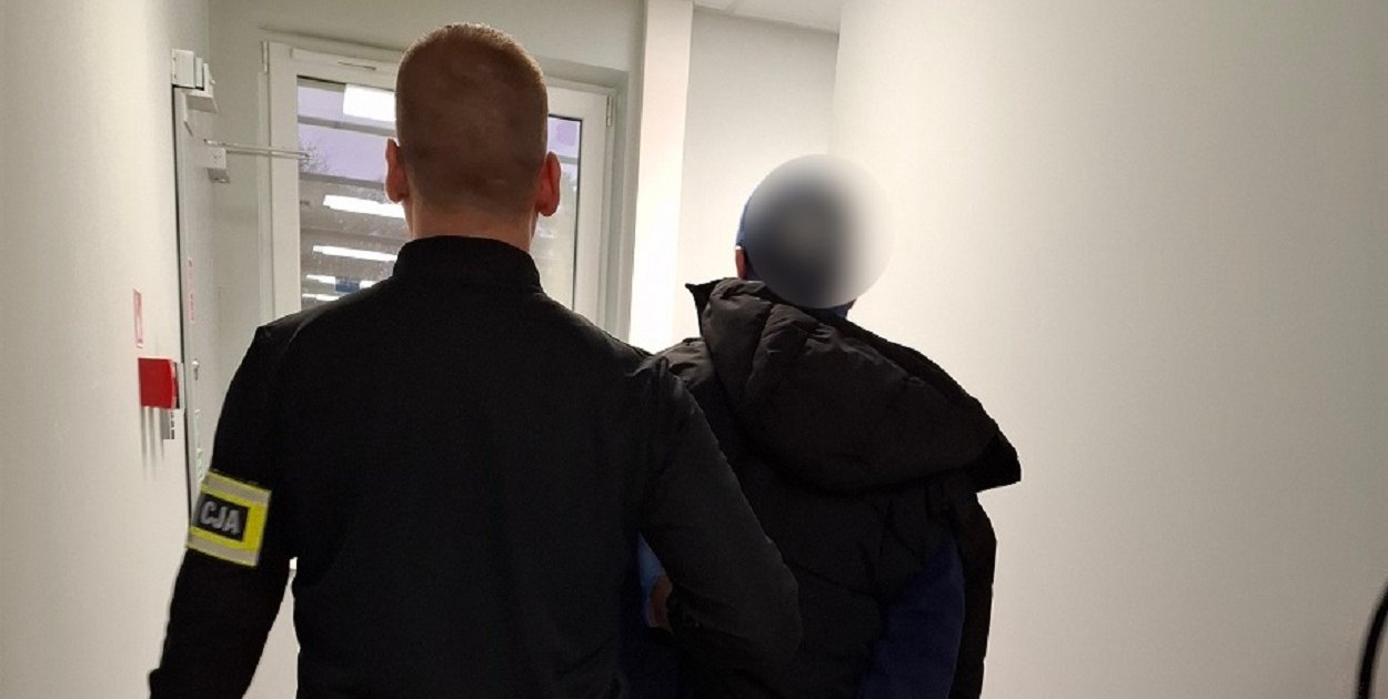 Policja zatrzymała 34-latka. Seria kradzieży wyjaśniona